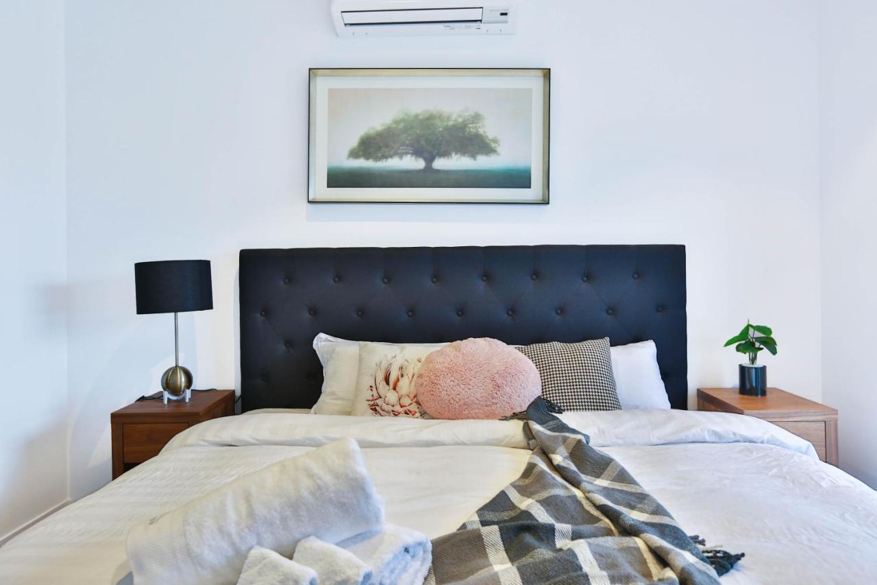 Box Hill Central Sky One Apartment ภายนอก รูปภาพ