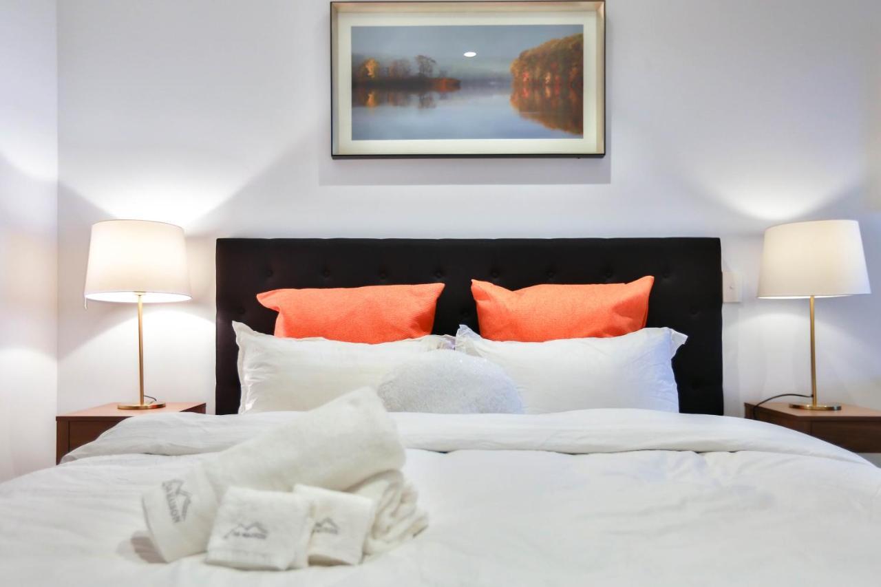Box Hill Central Sky One Apartment ภายนอก รูปภาพ