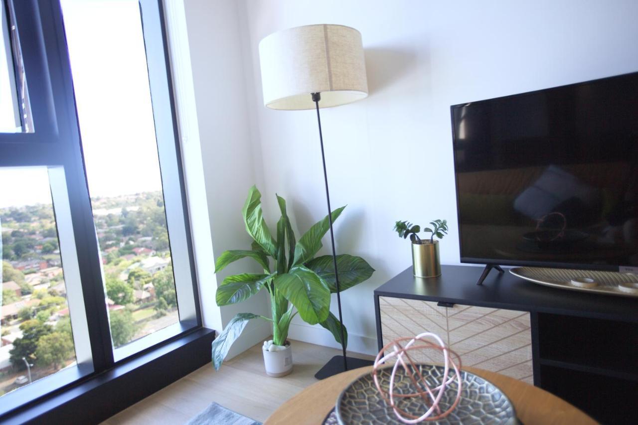 Box Hill Central Sky One Apartment ภายนอก รูปภาพ