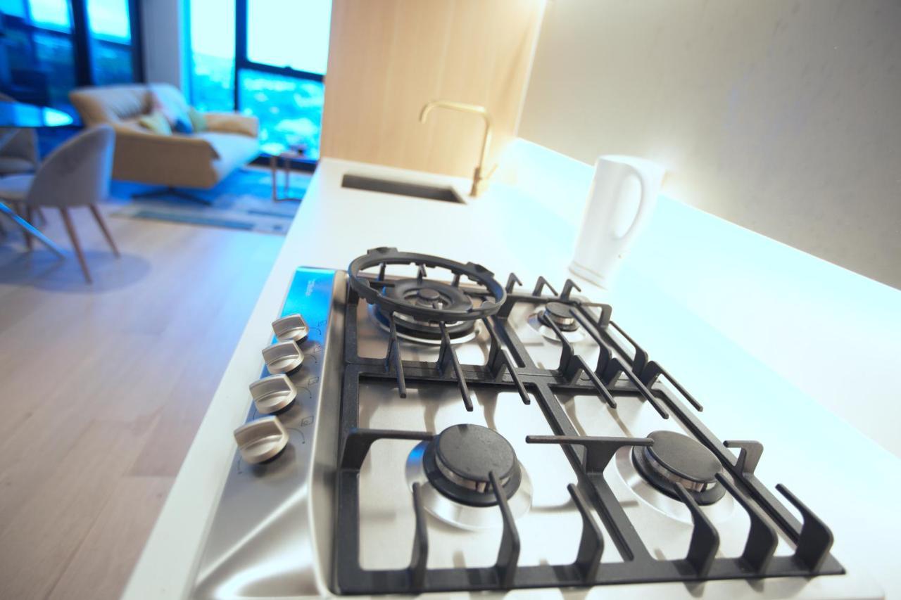 Box Hill Central Sky One Apartment ภายนอก รูปภาพ